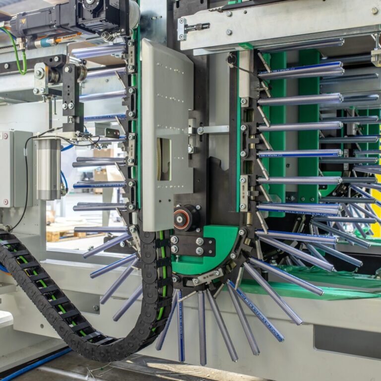 Avercon_898_Production-Line_laminate-floor-machine_13-scaled